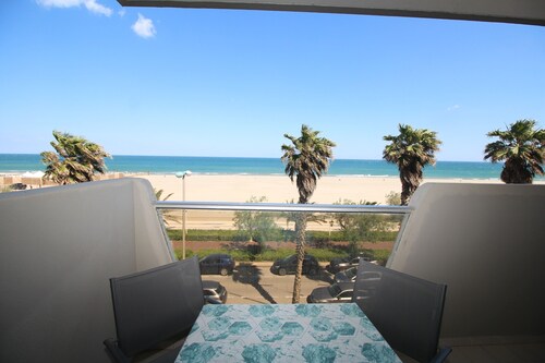 Appartment with sea view