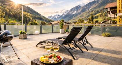 Villa Tribulaunblick â Luxury Apartment with Fireplace, Terrace & Mountain View