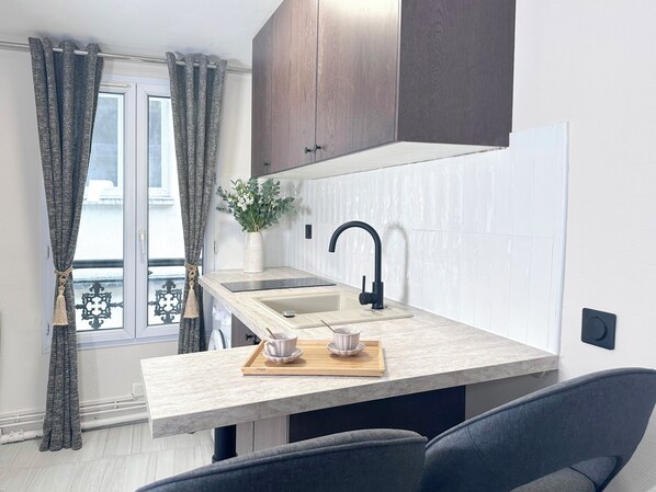 Premium Studio | Private kitchen