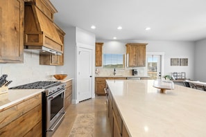 Fridge, microwave, oven, stovetop - Oceanfront Property breathtaking view wifi pool @Frio River Vacation Rentals (Concan)