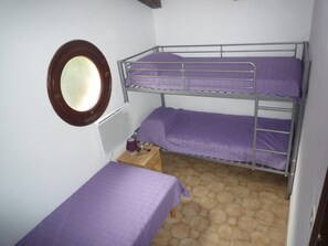 6 dormitorios, tabla de planchar con plancha, wifi