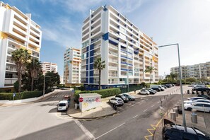 Apartment, 1 Bedroom, Balcony, City View | Exterior - Blue Ocean Flat With Shared Pool (Portimão)