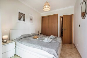 Apartment, 1 Bedroom, Balcony, City View | 2 bedrooms - Blue Ocean Flat With Shared Pool (Portimão)