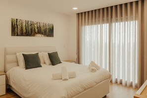 3 dormitorios, Internet, ropa de cama
