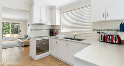 6 Ainslie Roberts Drive, Encounter Bay