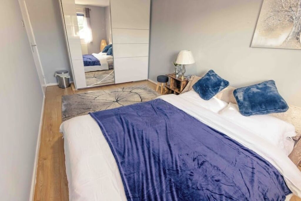 3 bedrooms, iron/ironing board, WiFi