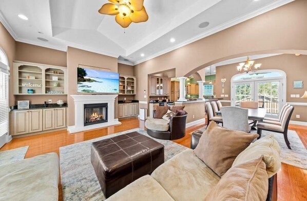 Smart TV, DVD player, stereo