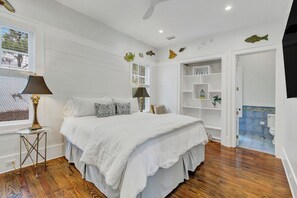 3 sovrum, strykjärn/strykbräda, gratis wi-fi och sängkläder