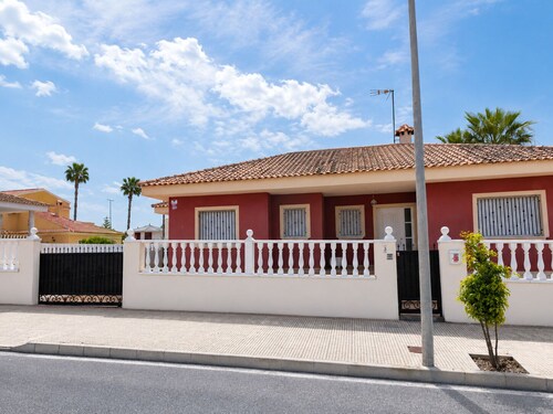 La Marina Holiday Home