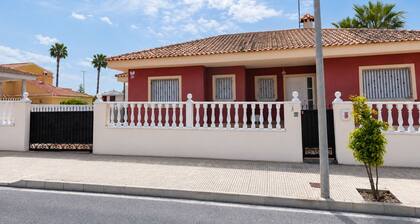 La Marina Holiday Home