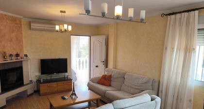 Cozy Holiday Home in San Fulgencio La Marina Only 10 Minutes From the Beach