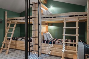 4 habitaciones, tabla de planchar con plancha y wifi gratis