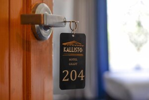 Soundproofing, free WiFi