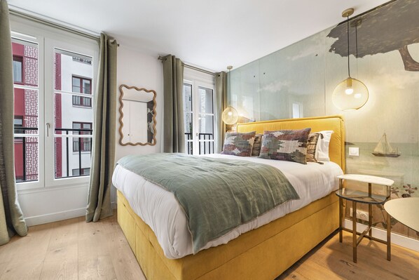 Fer et planche à repasser, accès au Wi-Fi (inclus), literie fournie