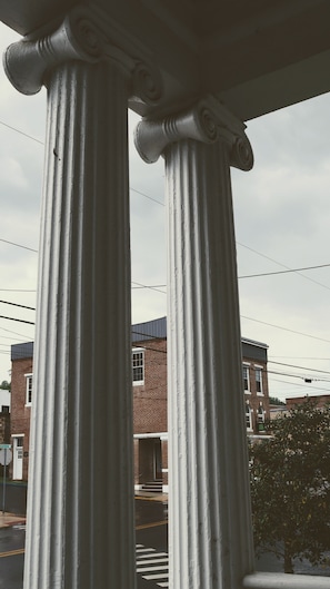 Property grounds - Stay Where History Meets Hospitality (Franklin)