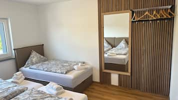 1 bedroom, WiFi, bed sheets