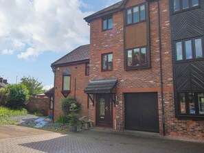 Exterior - 63 Severn Street (Bridgnorth)