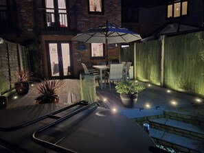 코티지 | 야외 식당