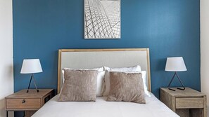 1 bedroom, desk, iron/ironing board, WiFi