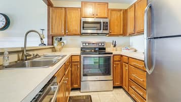 Apartment (1 Bedroom) | Interior