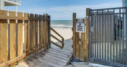 1 Mi to North Carolina Aquarium: Beachfront Escape