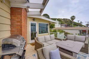 House (3 Bedrooms) | Interior - Walk to Private Beach: Rancho Palos Verdes Escape! (Rancho Palos Verdes)