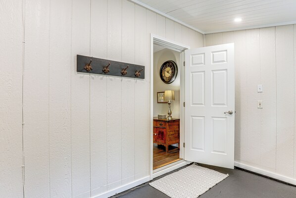 Cottage (2 Bedrooms) | Interior