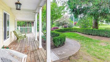 Cottage (2 Bedrooms) | Interior