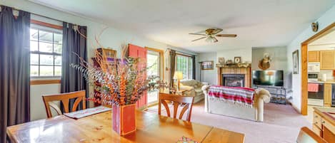 House (2 Bedrooms) | Interior