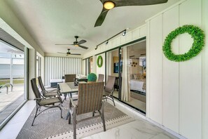 House (5 Bedrooms) | Interior