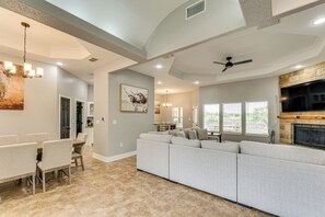 Interior - 1 Mi From Lake: Pet-friendly Del Rio Gem (Del Rio)