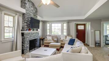House (4 Bedrooms) | Front of property