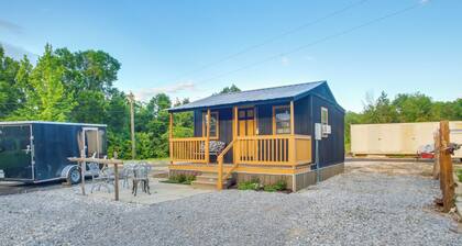 Fishing Ponds, Trails & River Access: Jay Studio!