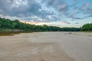Apartment (0 Bedroom) | Interior - Fishing Ponds, Trails & River Access: Jay Studio! (Jay)