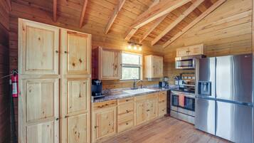 Rumah (2 Bedrooms) | Interior