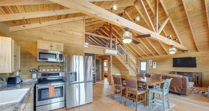 Pet-friendly Hideaway 13 Mi to Leakey