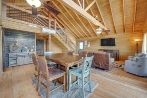 House (2 Bedrooms) | Interior