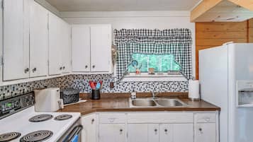 Cottage (2 Bedrooms) | Interior