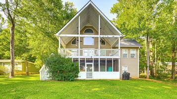 House (6 Bedrooms) | Interior