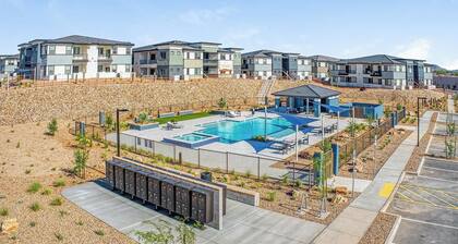 Landing at Aerie La Cholla - 2 Bedrooms in La C...