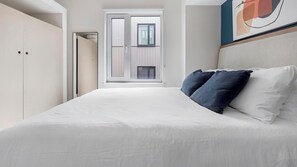 1 chambre, bureau, fer et planche à repasser, Wi-Fi