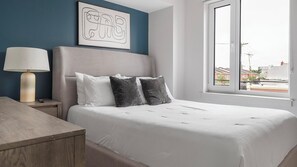 1 chambre, bureau, fer et planche à repasser, Wi-Fi
