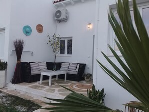 House | 1 bedroom, Internet - Boho Sisi Retreat - Poolside Oasis Garden Charm (Agios Nikolaos)