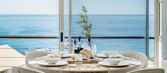 Ocean View 2 bed Apt in Camps Bay Skyline Heights
