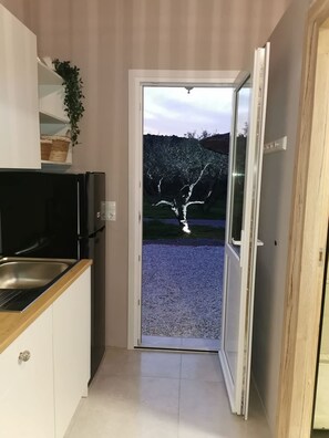 House | 1 bedroom, soundproofing