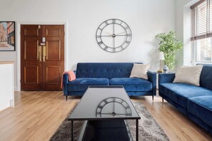 Smart TV, fireplace, offices - The Mayfair Maisonette (Greater London)