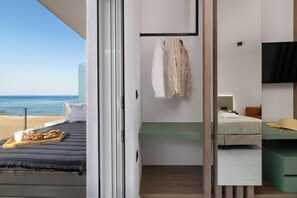 1 bedroom, in-room safe, iron/ironing board, free WiFi