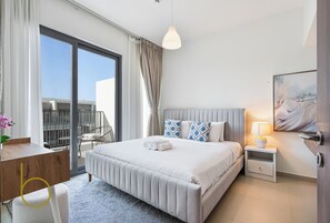 4 chambres, fer et planche à repasser, Wi-Fi, draps fournis