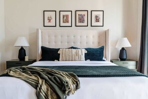 14 chambres, bureau, lit de bébé portatif, Wi-Fi