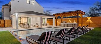 Modern Luxury Homes | Private Pool